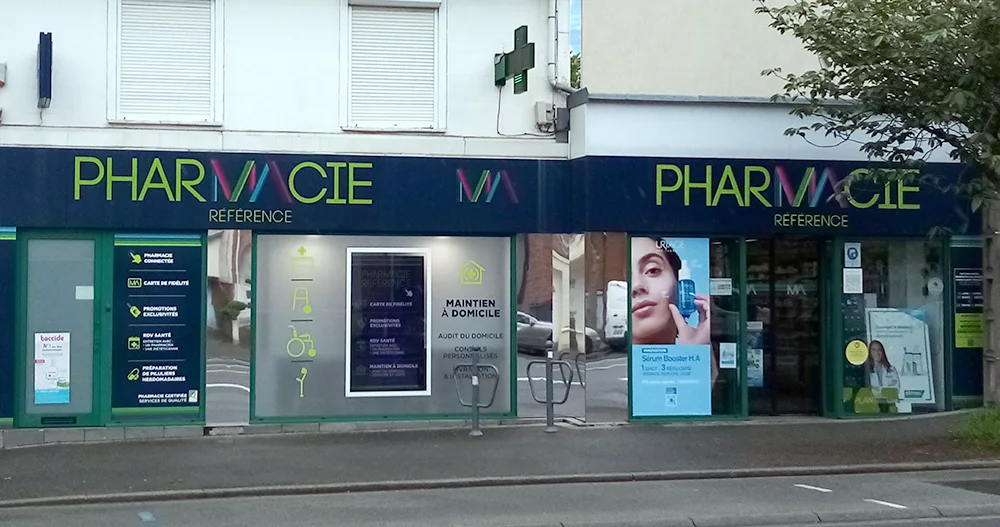 La façade de la Pharmacie Morel à Ronchin